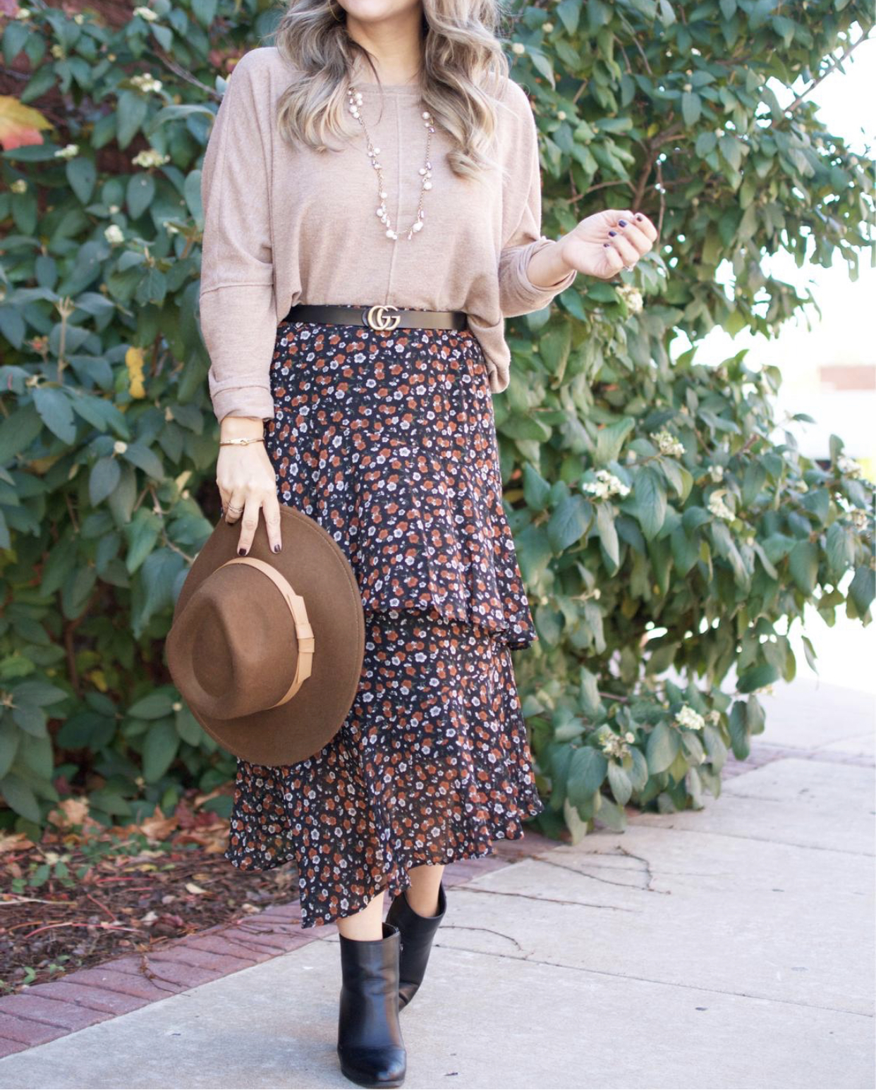 Gucci Belt, Gucci Belt Dupe, Double G Belt, Wide Brim Hat, Midi Skirt, How to style a Midi skirt, Black Booties, Stella & Dot, https://amzn.to/2LWs8St