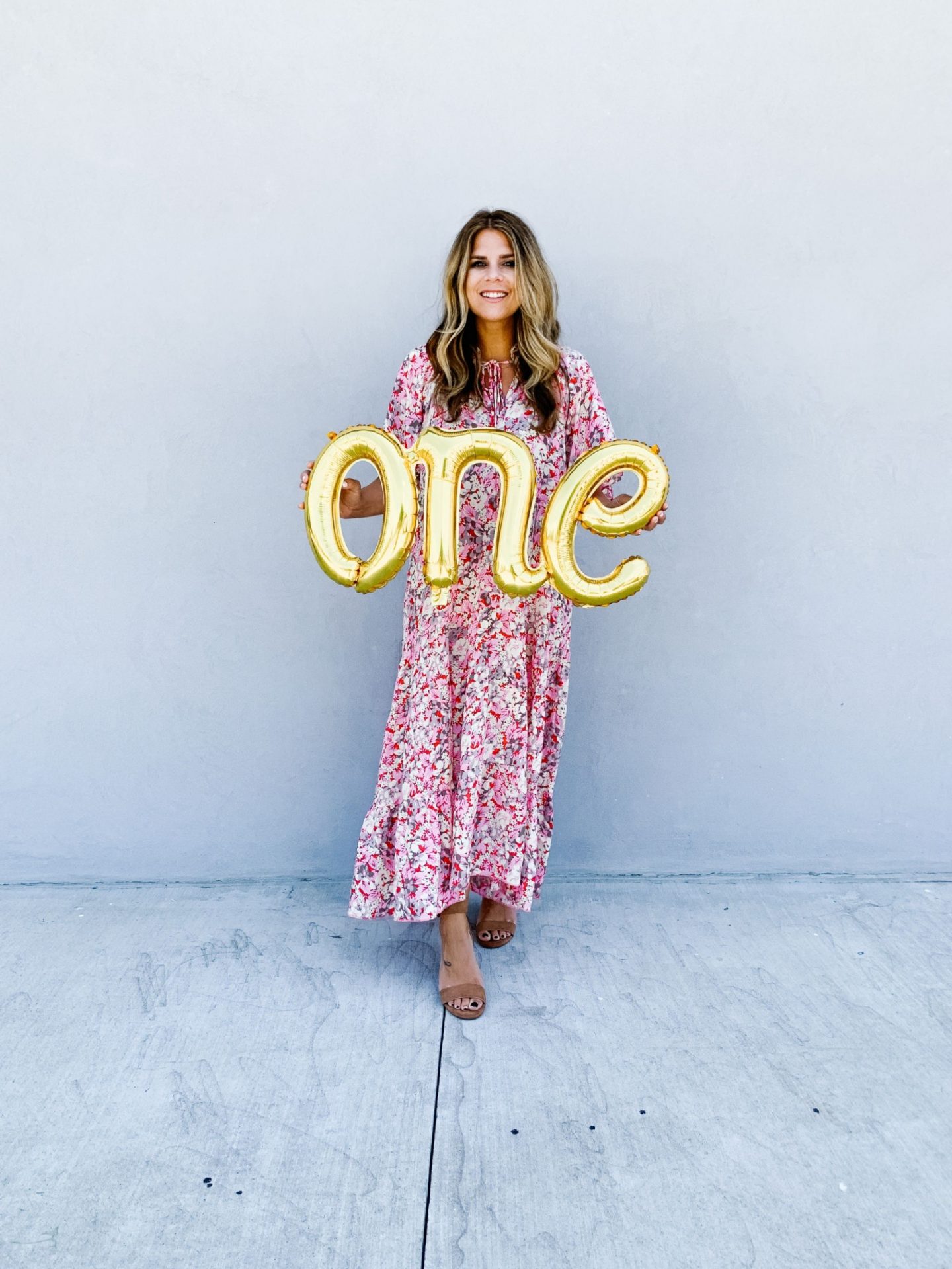 online boutique, 1st birthday, pink maxi dress, boho style, gold balloon, gold number balloon